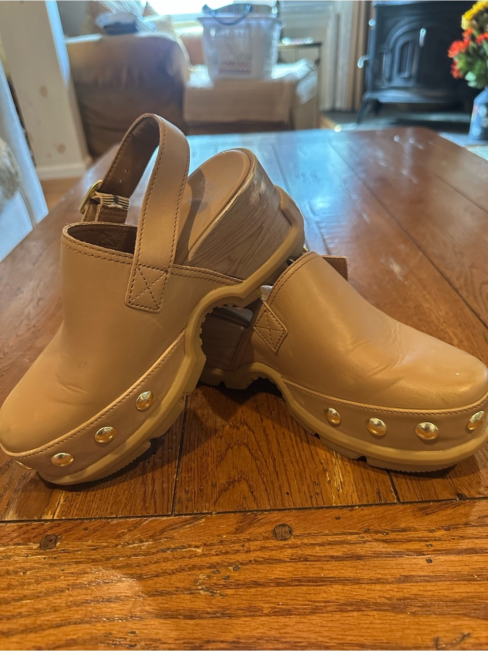 Sorel Women’s Roaming Stud Clog Slingback Leather Platform Shoes Tan Size 6